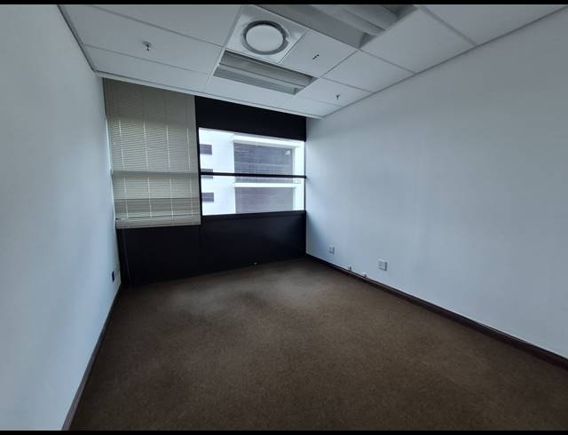 358M² OFFICE TO LET IN SANDTON CENTRAL